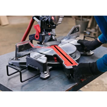 SKIL Afkortzaag /verstekzaag 254mm Met Trekfunctie, Laser En 'dual Bevel' Functie 1320AA 2000W + Snelklem - Image 4